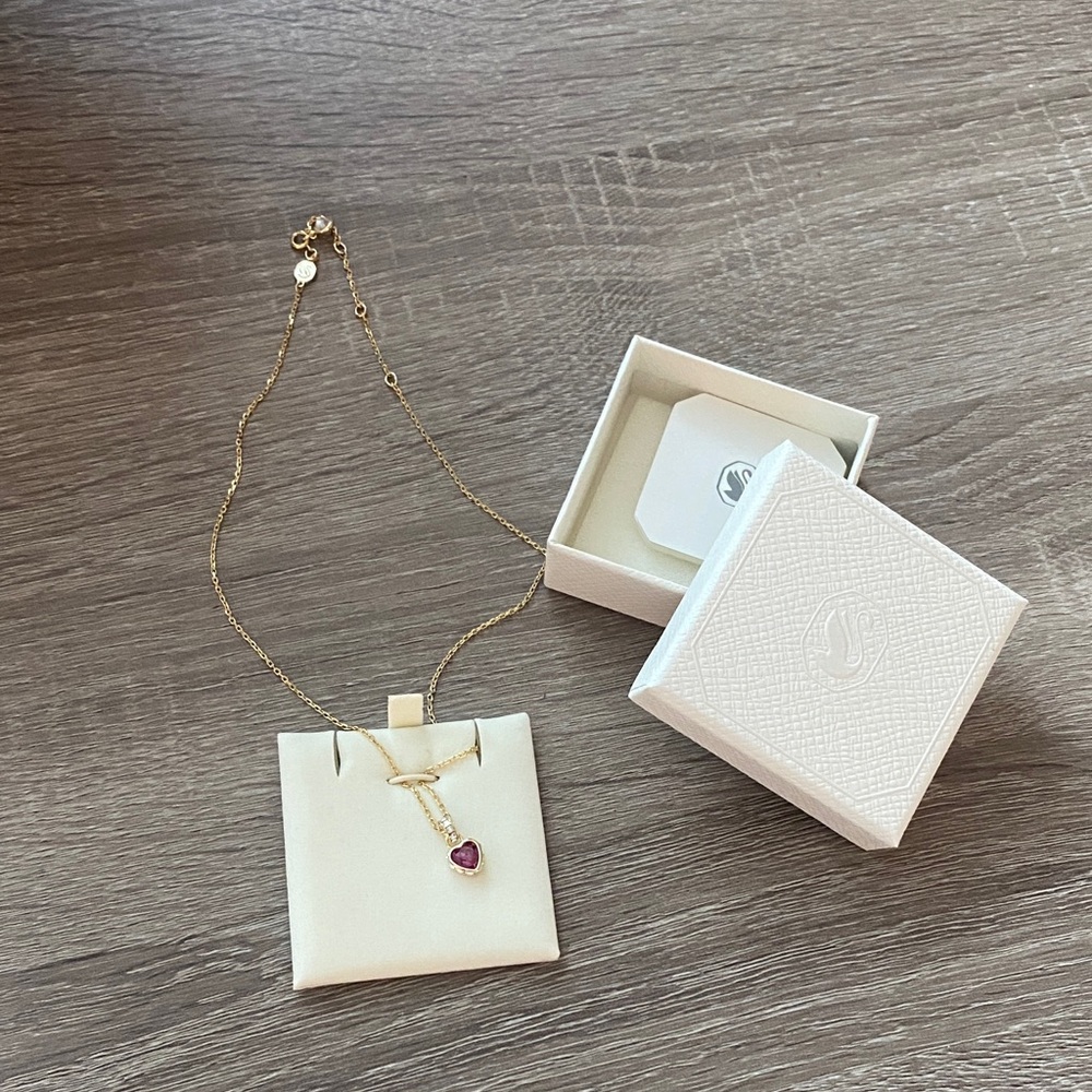 Swarovski gold neckless with Heart Pendant